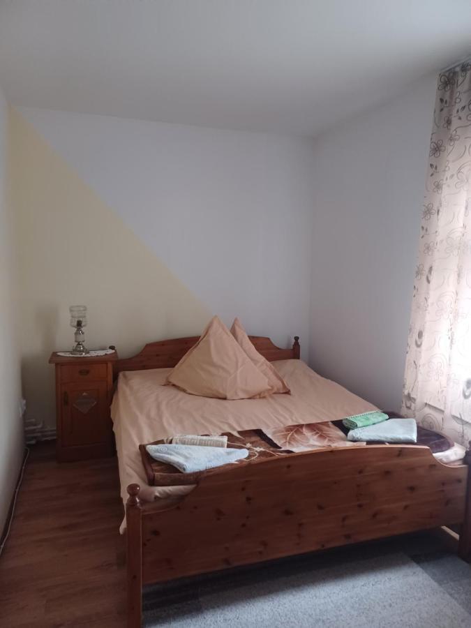 Casa Bucovina Dorna Candrenilor Ascutitele Bagian luar foto